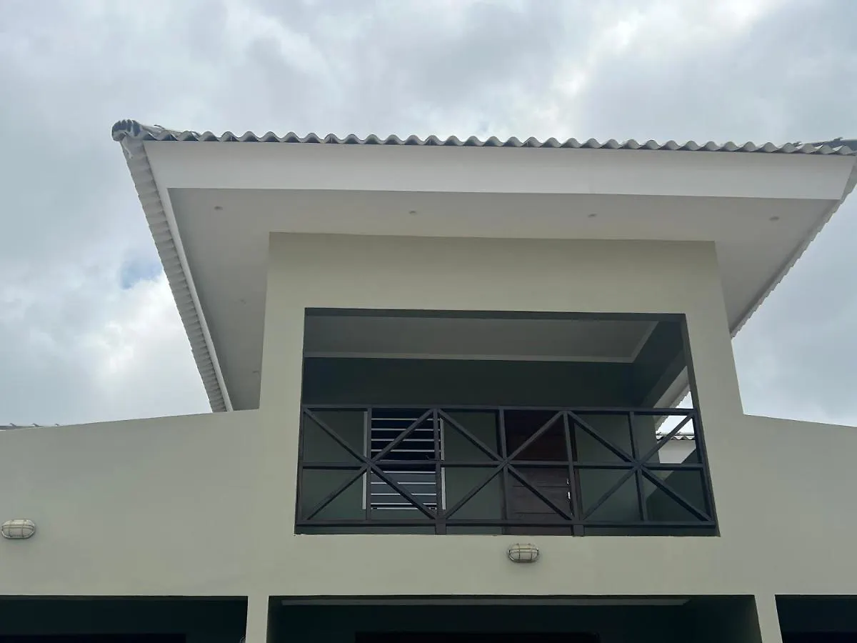 Cataleya Apartments Near Airport Willemstad